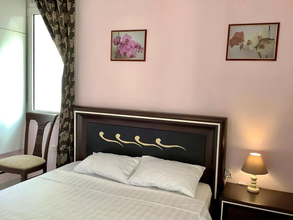 Elena House Near The Beach Hanioti Greece